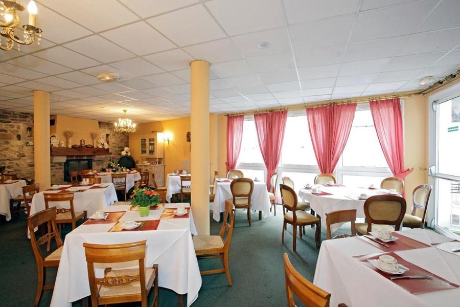 Hotel L'Ours De มุตซิก ภายนอก รูปภาพ