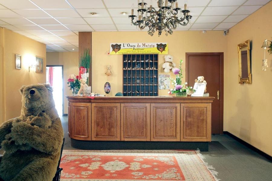 Hotel L'Ours De มุตซิก ภายนอก รูปภาพ